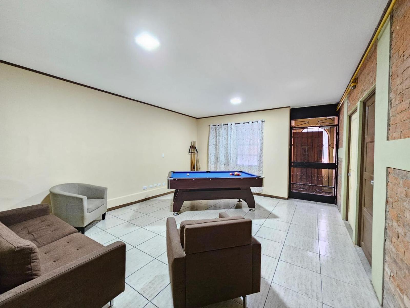 Hostel La Cali Inn San José Dış mekan fotoğraf